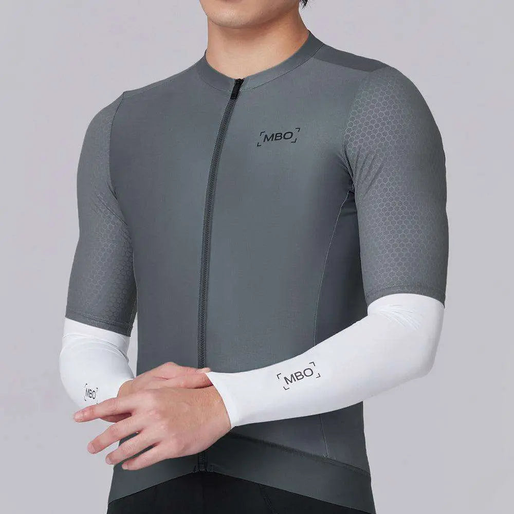 MBO AA10 Arm Sleeves White / Black